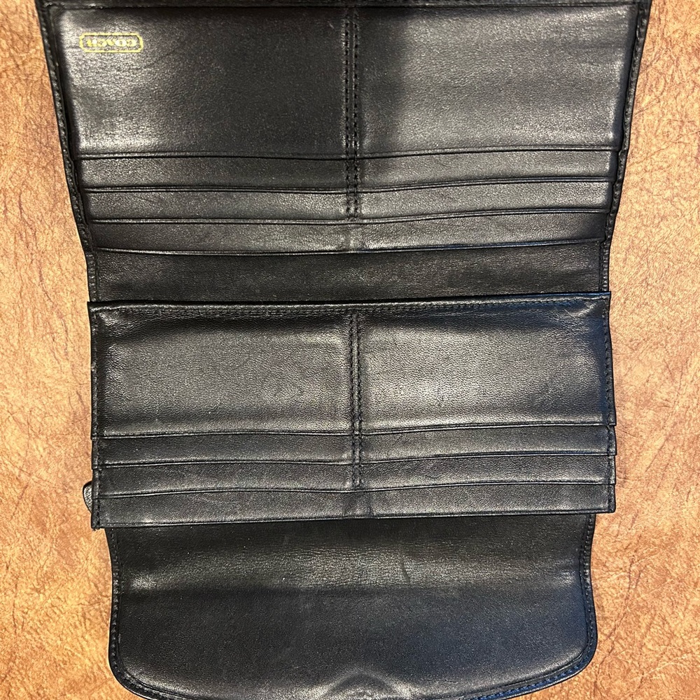 Coach brand wallet - Picture 2 of 5